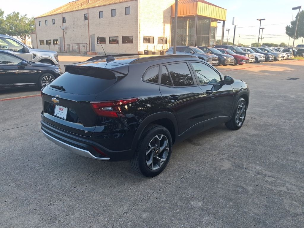 Thumbnail: 2025 Chevrolet Trax - 7