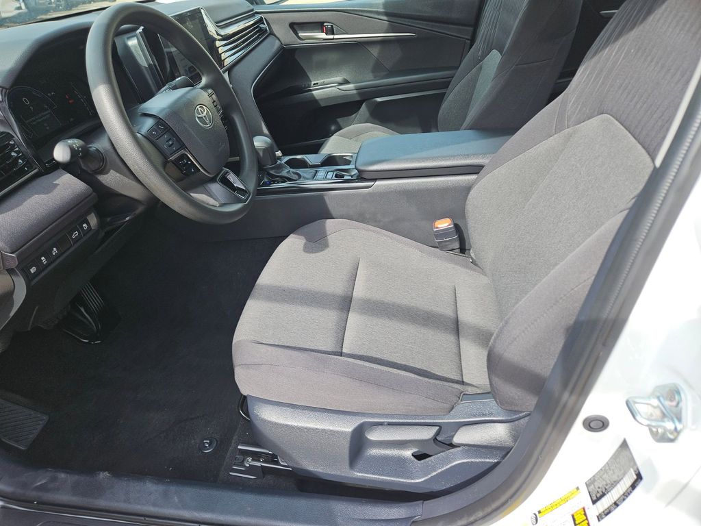 Thumbnail: 2025 Toyota Camry - 11