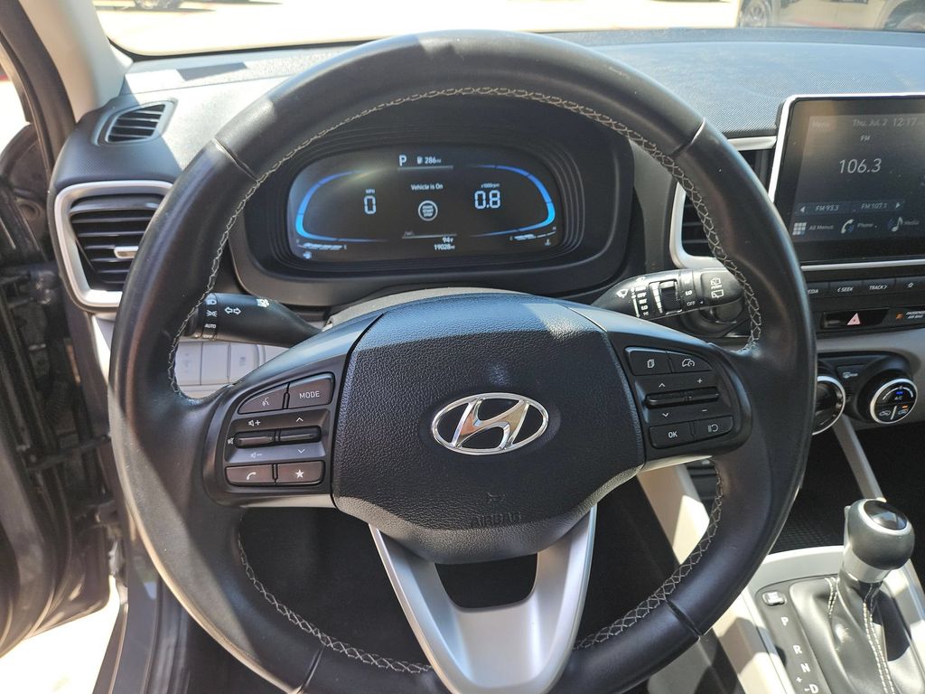 Thumbnail: 2025 Hyundai Venue - 18