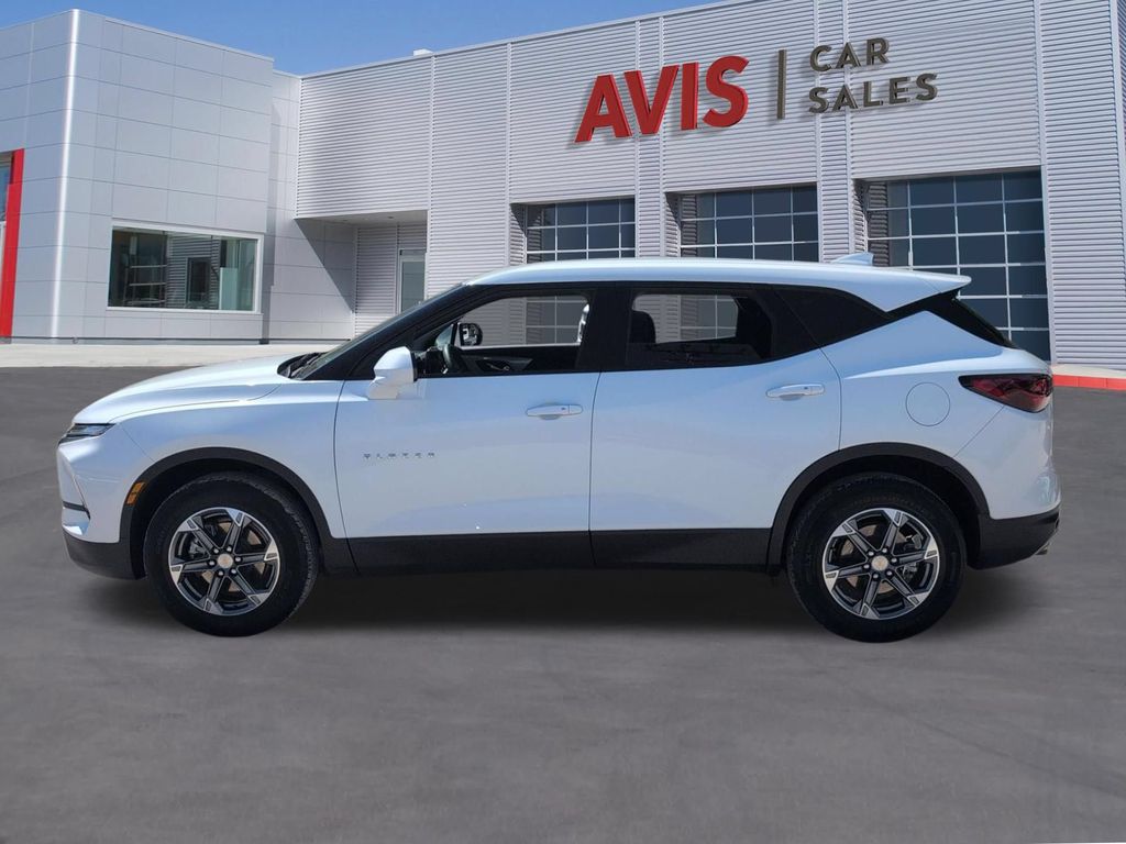 2025 Chevrolet Blazer 2LT - Photo 10