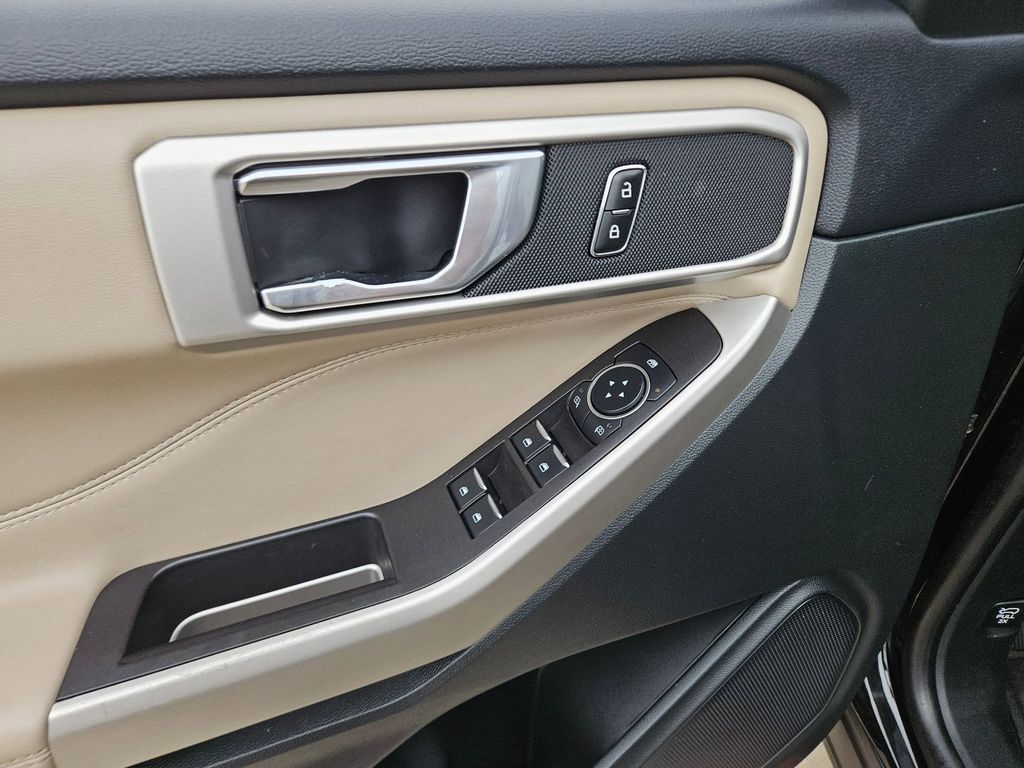 Thumbnail: 2024 Ford Explorer - 15