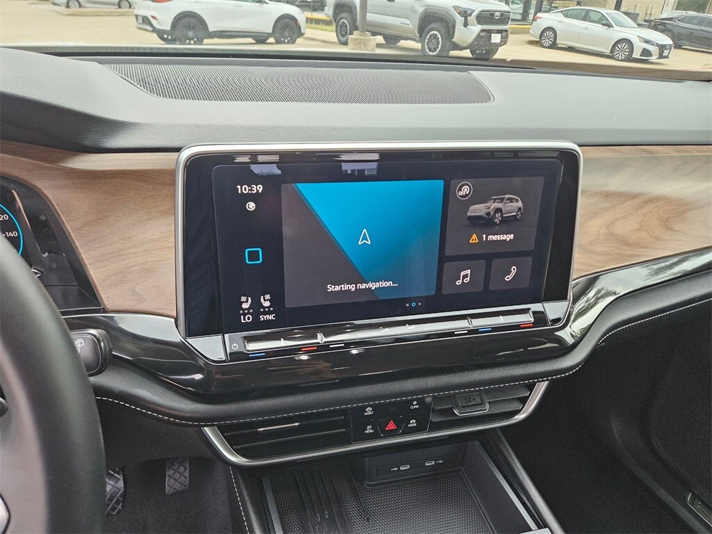 Thumbnail: 2025 Volkswagen Atlas - 21