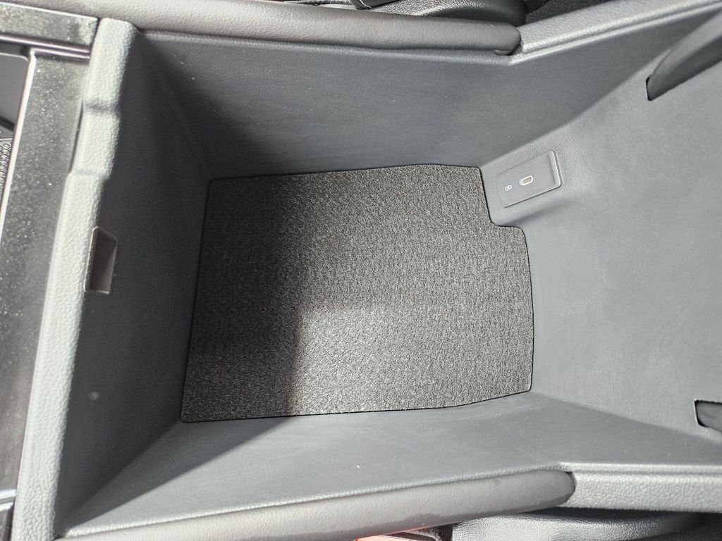 Thumbnail: 2025 Volkswagen Atlas - 29