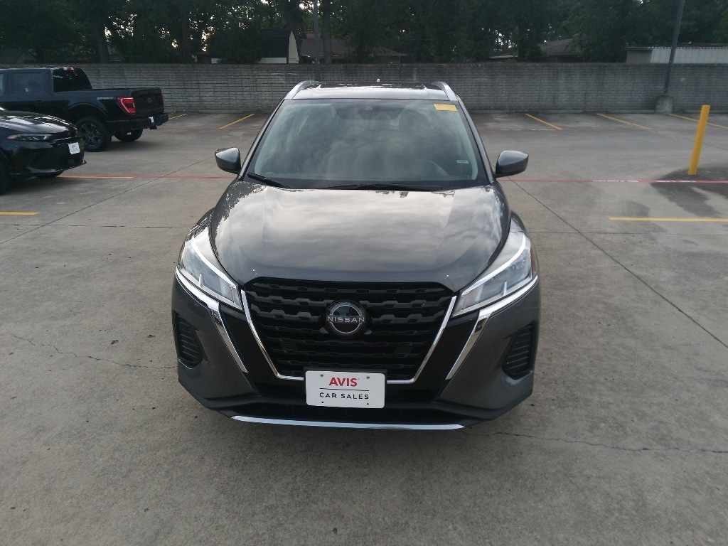 Thumbnail: 2024 Nissan Kicks - 2