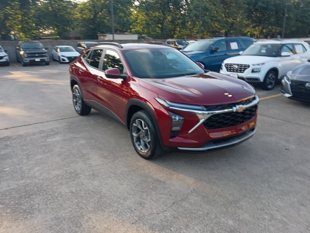 Thumbnail: 2025 Chevrolet Trax - 6