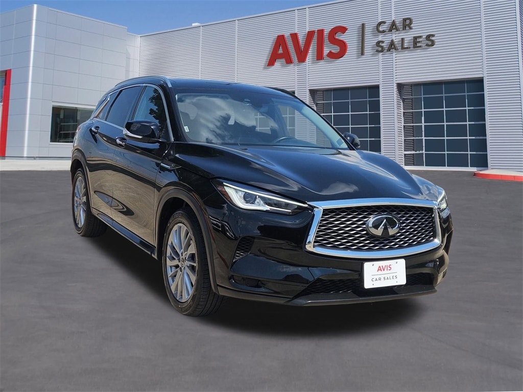 Thumbnail: 2024 INFINITI QX50 - 3
