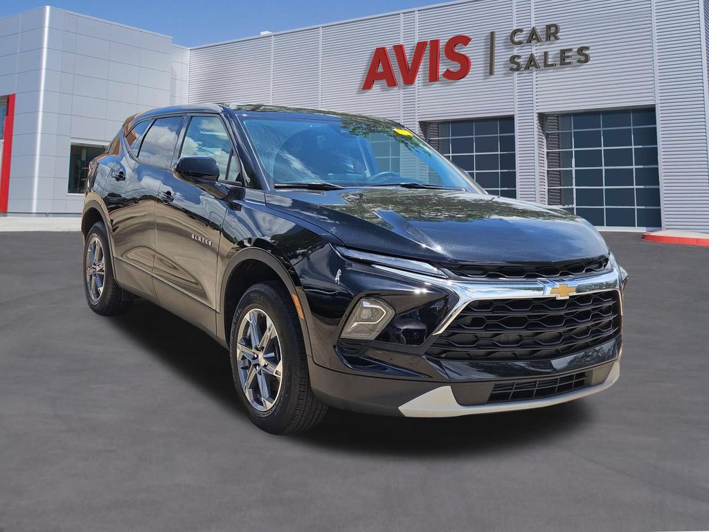 Thumbnail: 2025 Chevrolet Blazer - 9