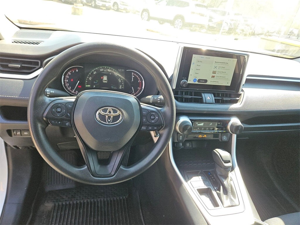 Thumbnail: 2025 Toyota RAV4 - 16
