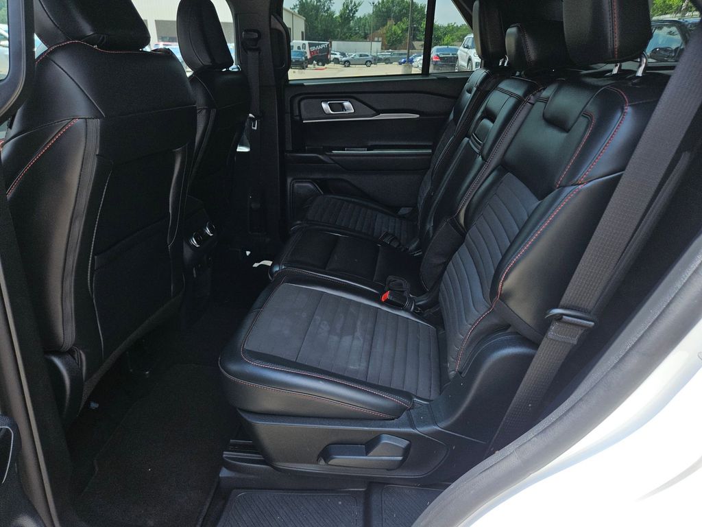 Thumbnail: 2025 Ford Explorer - 27