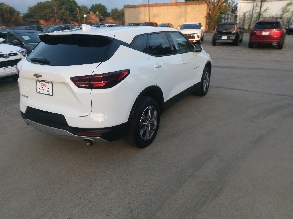 Thumbnail: 2023 Chevrolet Blazer - 6