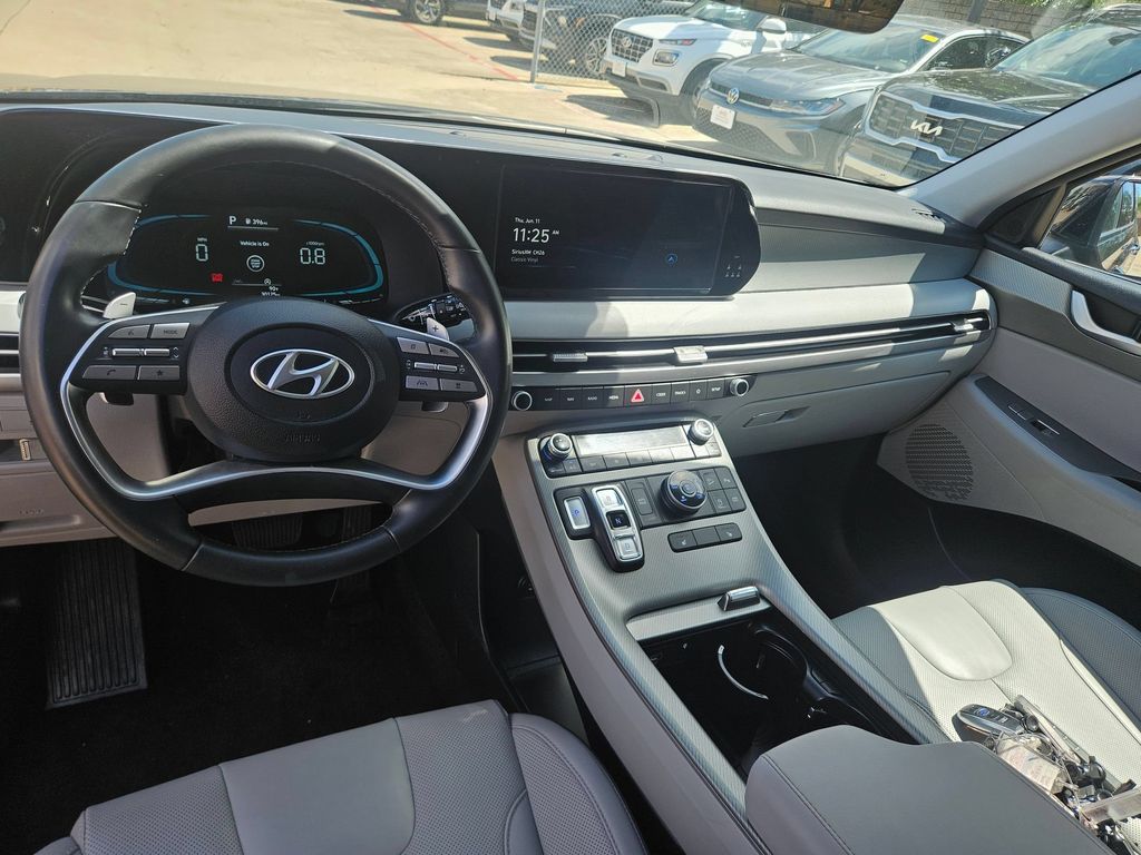 Thumbnail: 2025 Hyundai Palisade - 16