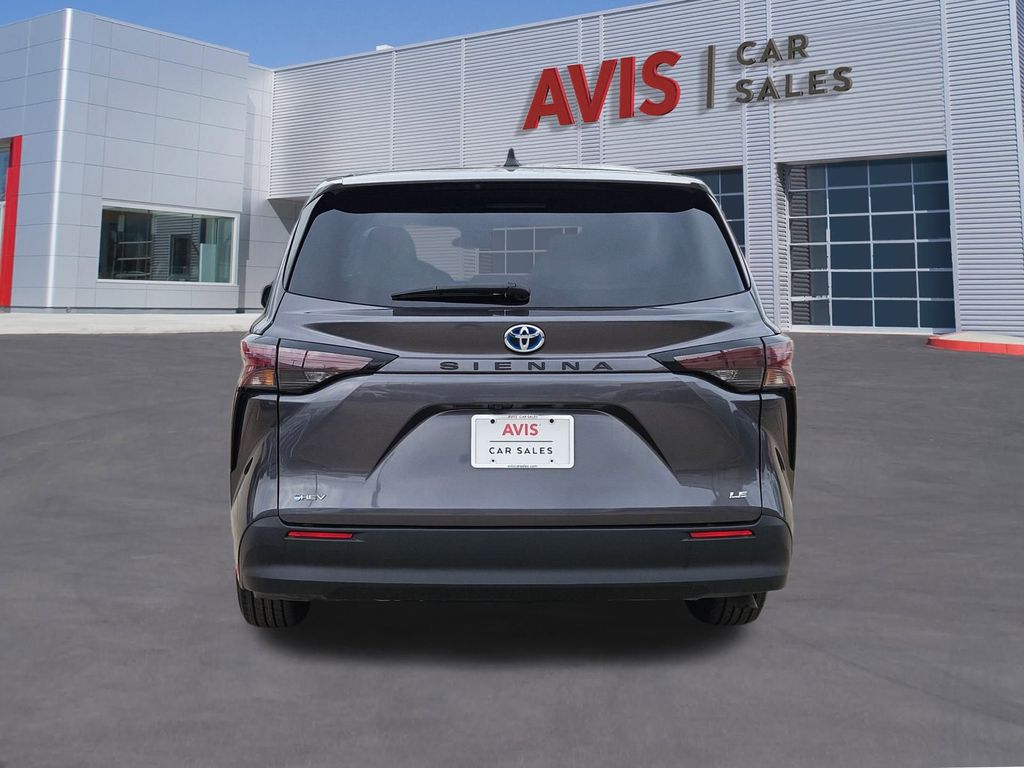 Thumbnail: 2025 Toyota Sienna - 5