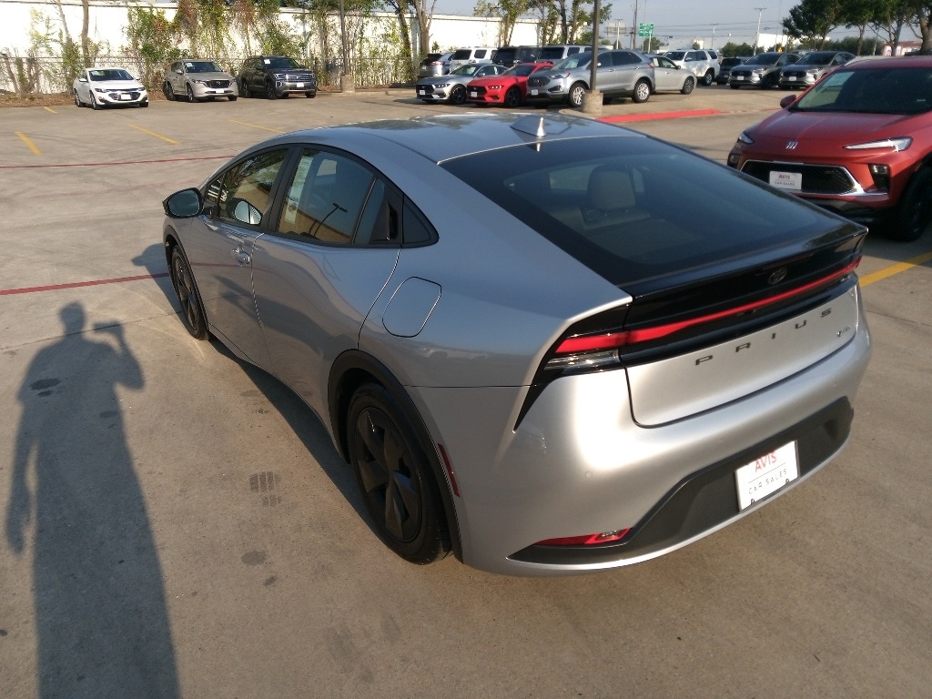 Thumbnail: 2024 Toyota Prius - 8