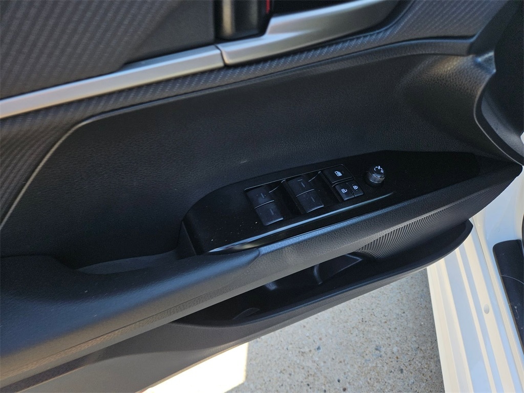 Thumbnail: 2025 Toyota Camry - 15