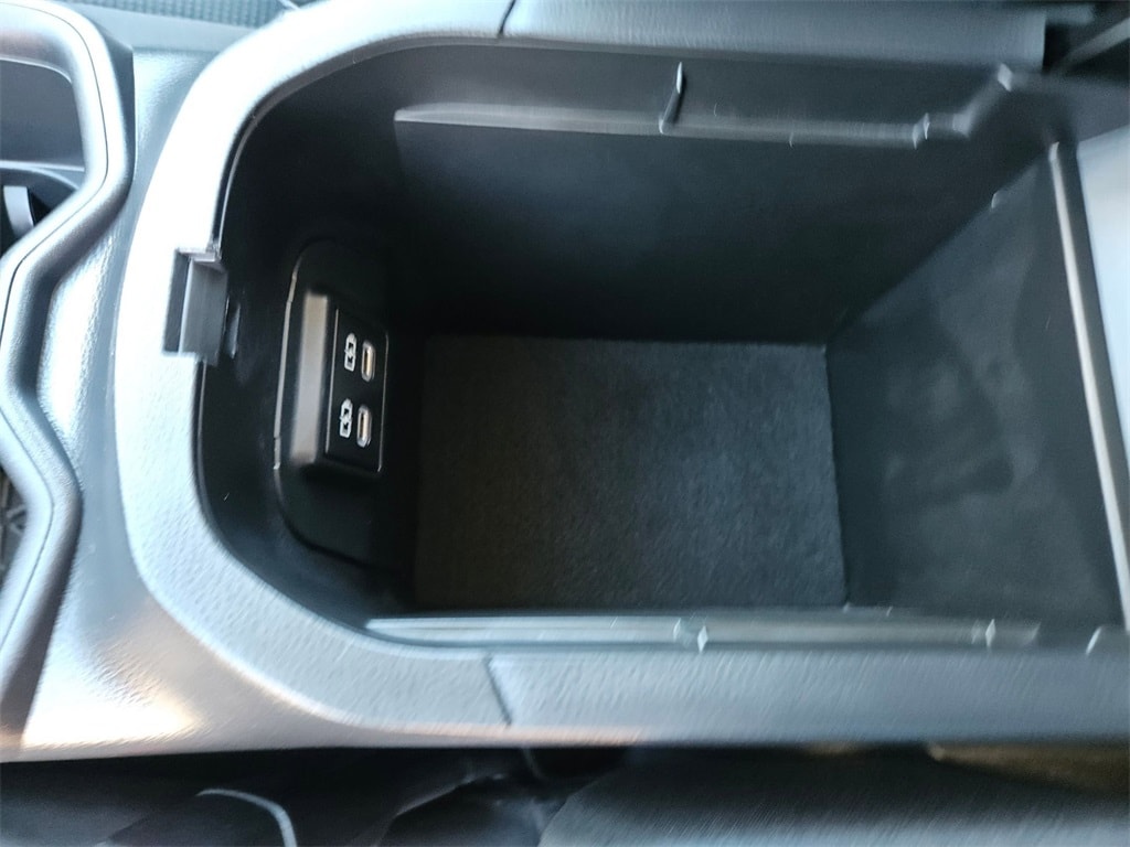 Thumbnail: 2024 Toyota RAV4 - 28