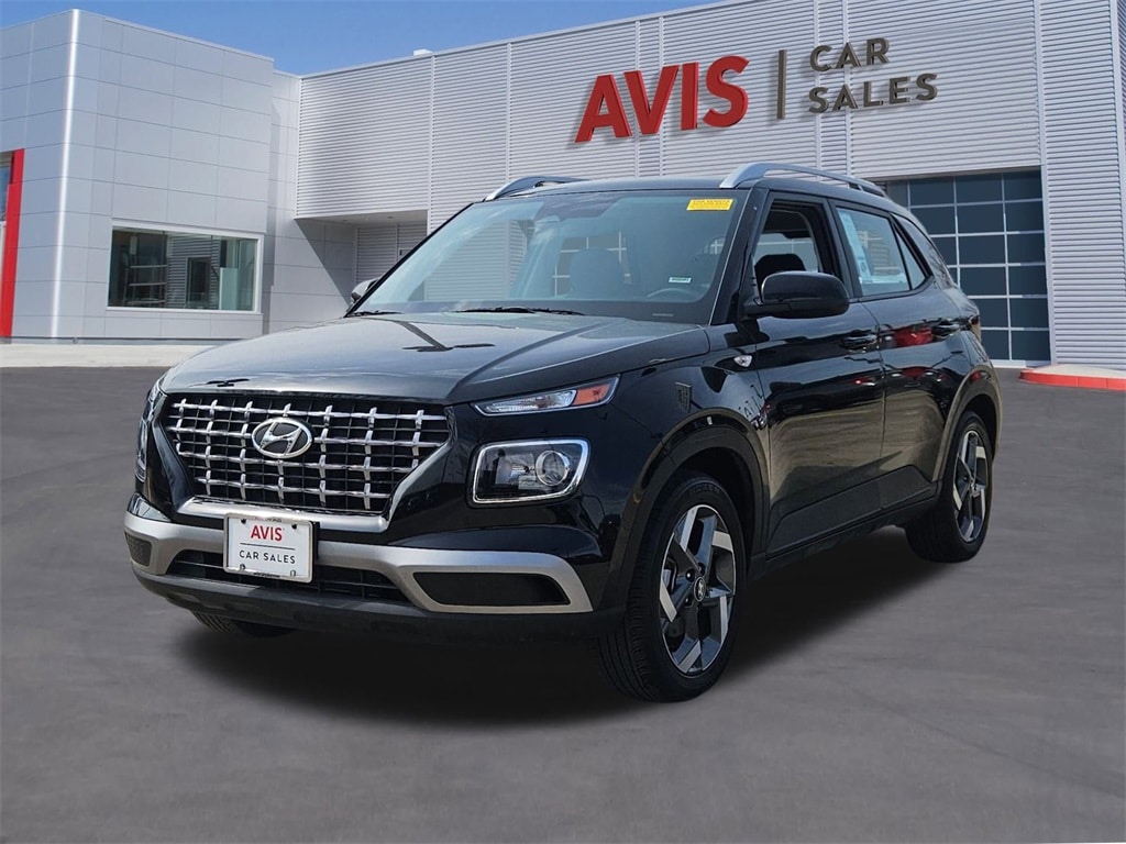 Thumbnail: 2025 Hyundai Venue - 1