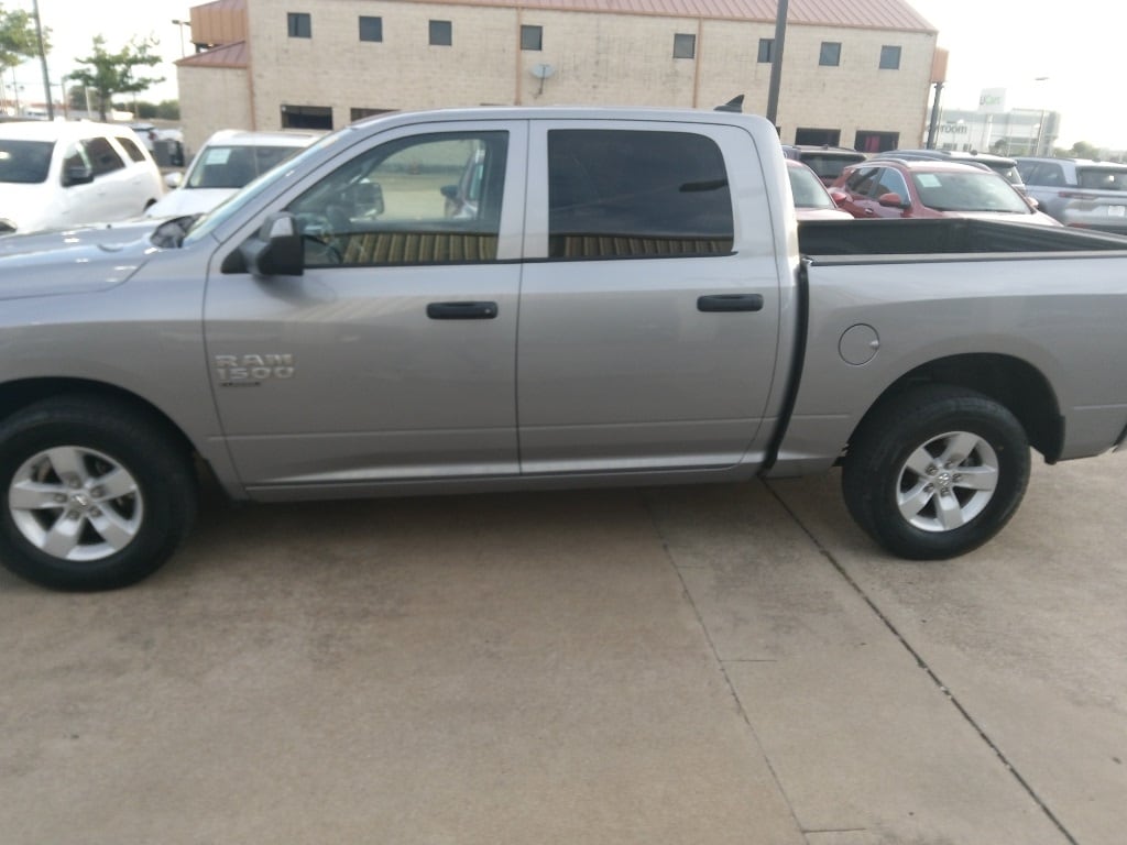 Thumbnail: 2023 RAM 1500 Classic - 3