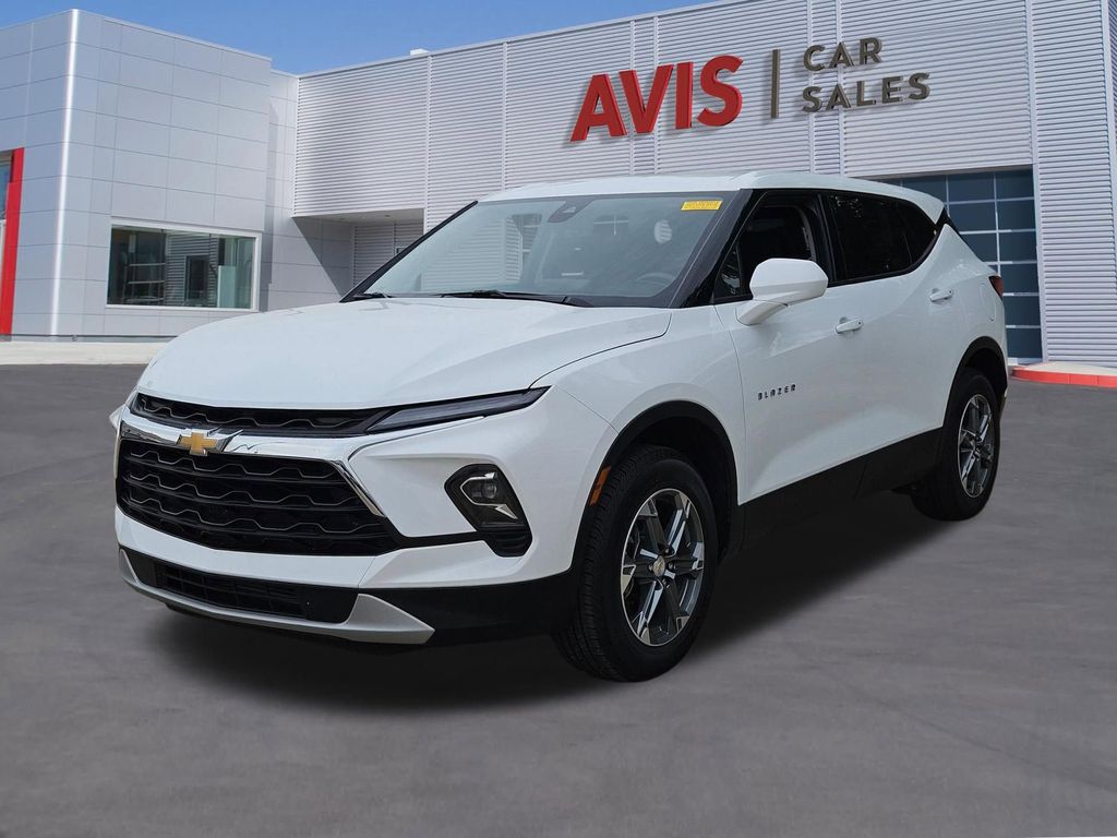 2025 Chevrolet Blazer 2.0T 2LT FWD's photo
