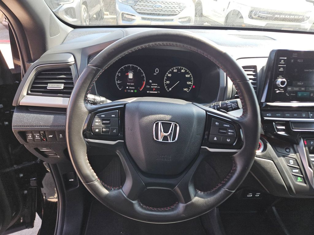 Thumbnail: 2025 Honda Odyssey - 17