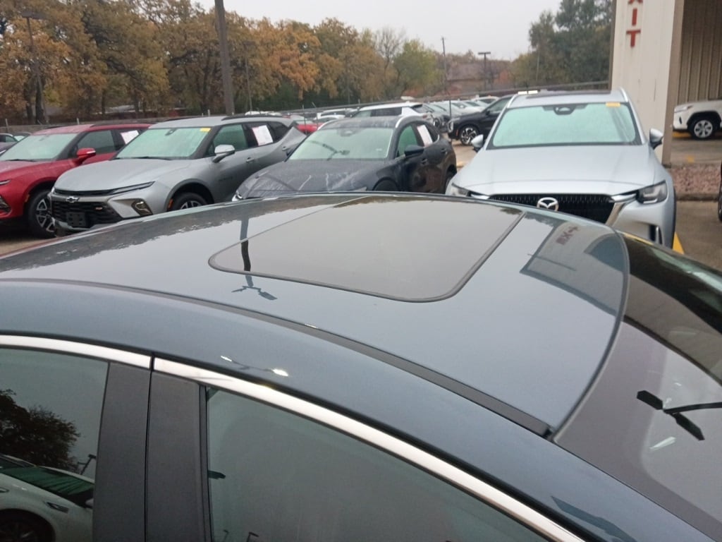 Thumbnail: 2025 Mazda Mazda3 - 8