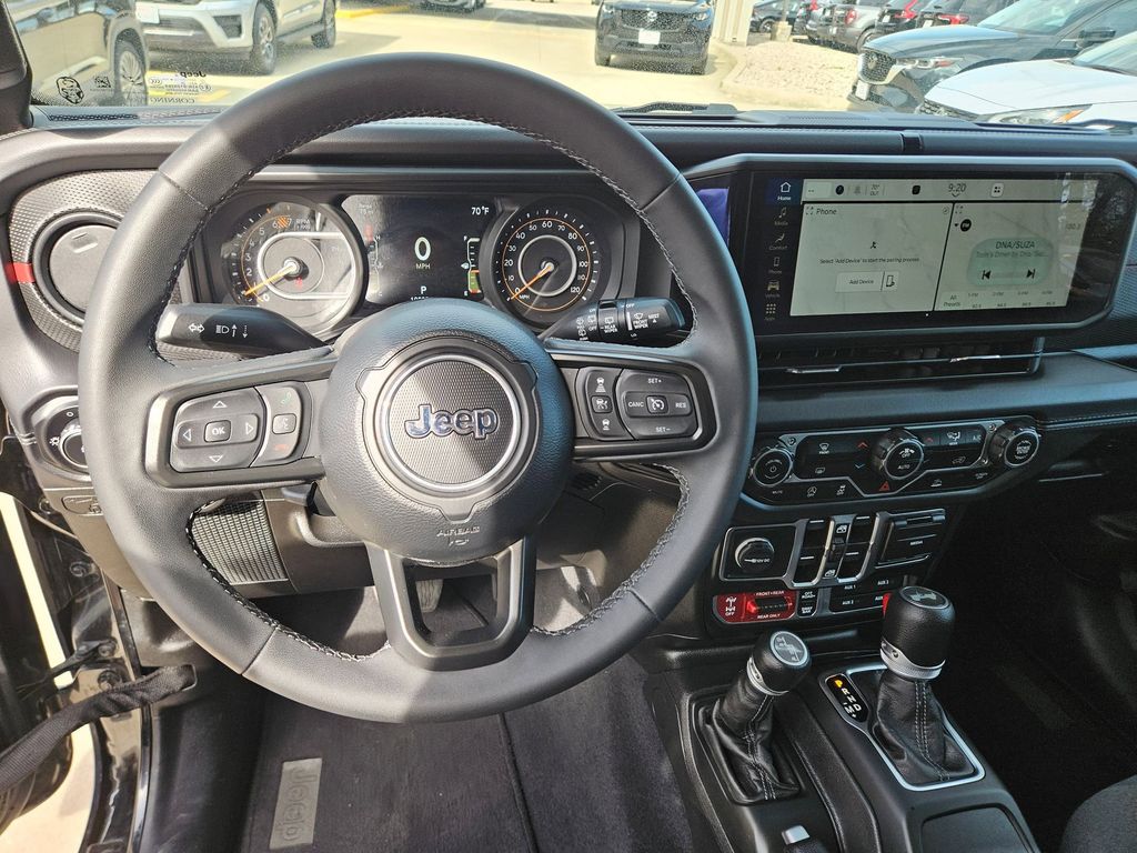 Thumbnail: 2025 Jeep Wrangler - 17