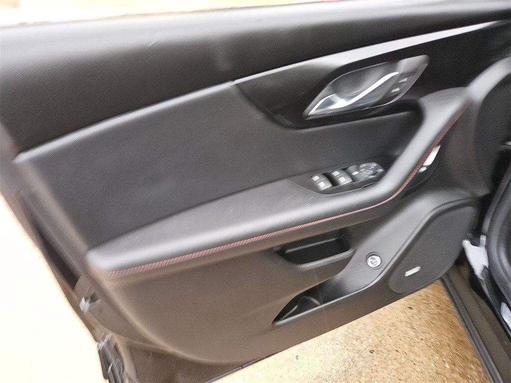 Thumbnail: 2025 Chevrolet Blazer - 13