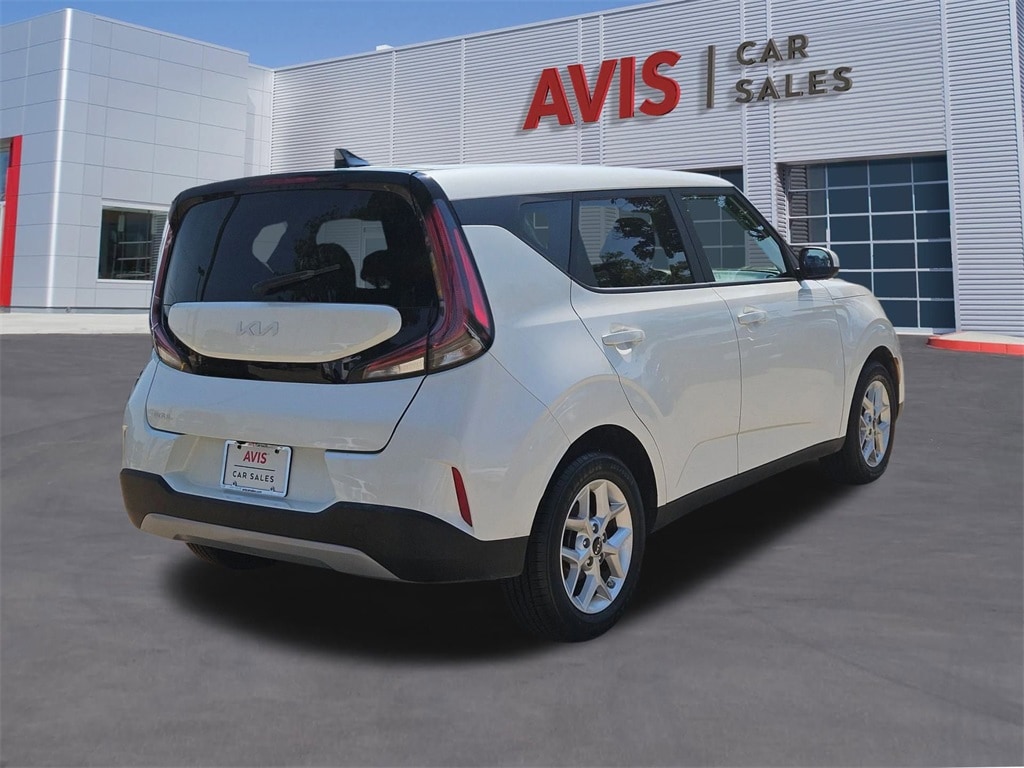 Thumbnail: 2023 Kia Soul - 6