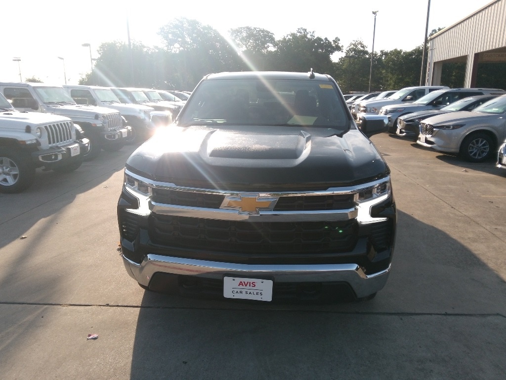 2024 Chevrolet Silverado 1500 LT 2