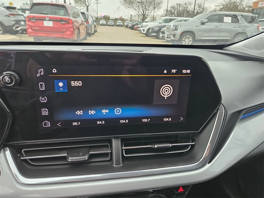 Thumbnail: 2025 Chevrolet Trax - 21