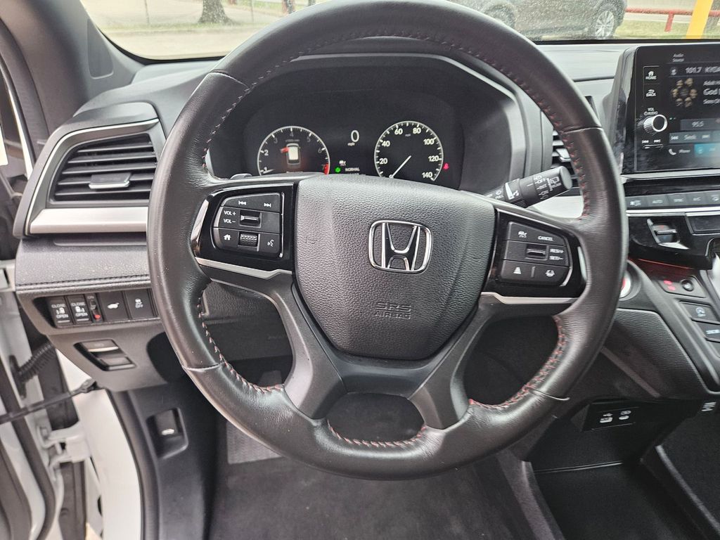 Thumbnail: 2025 Honda Odyssey - 17
