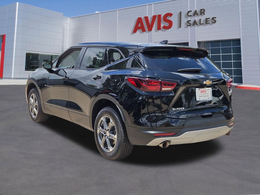 Thumbnail: 2025 Chevrolet Blazer - 3