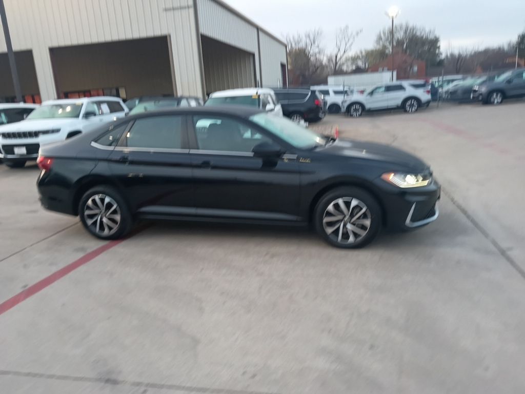 Thumbnail: 2025 Volkswagen Jetta - 7