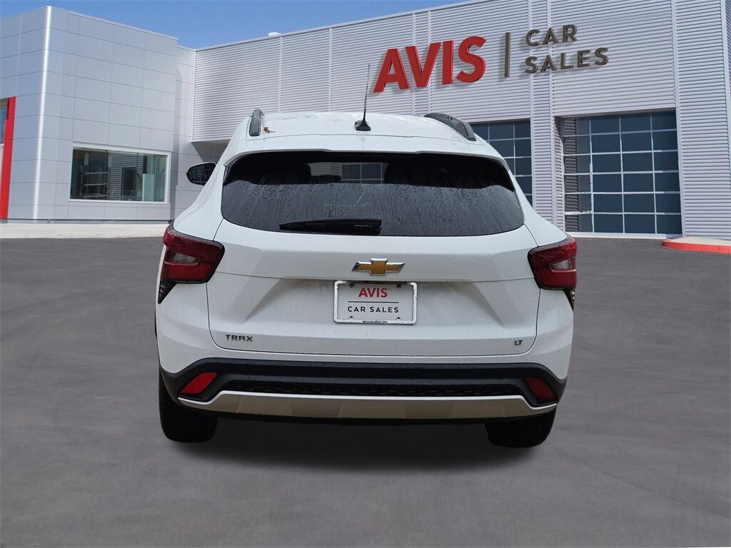 Thumbnail: 2025 Chevrolet Trax - 5