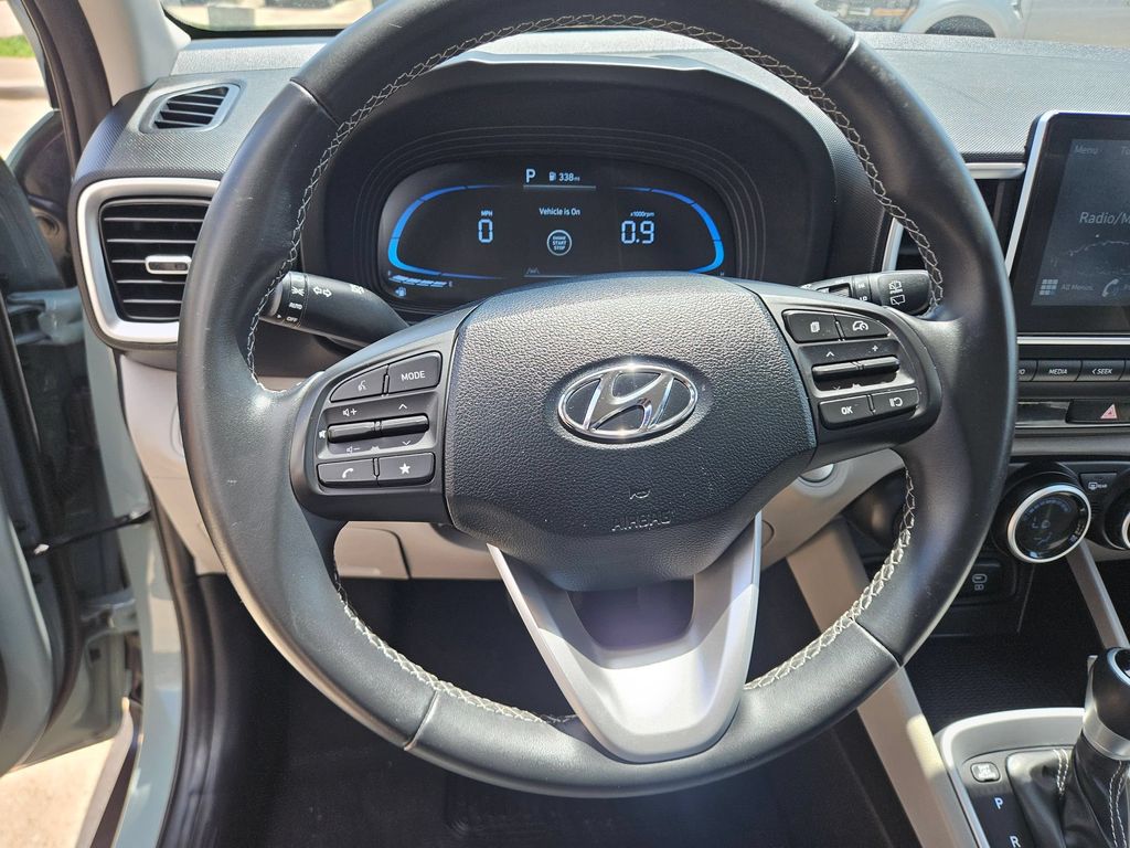 Thumbnail: 2025 Hyundai Venue - 17