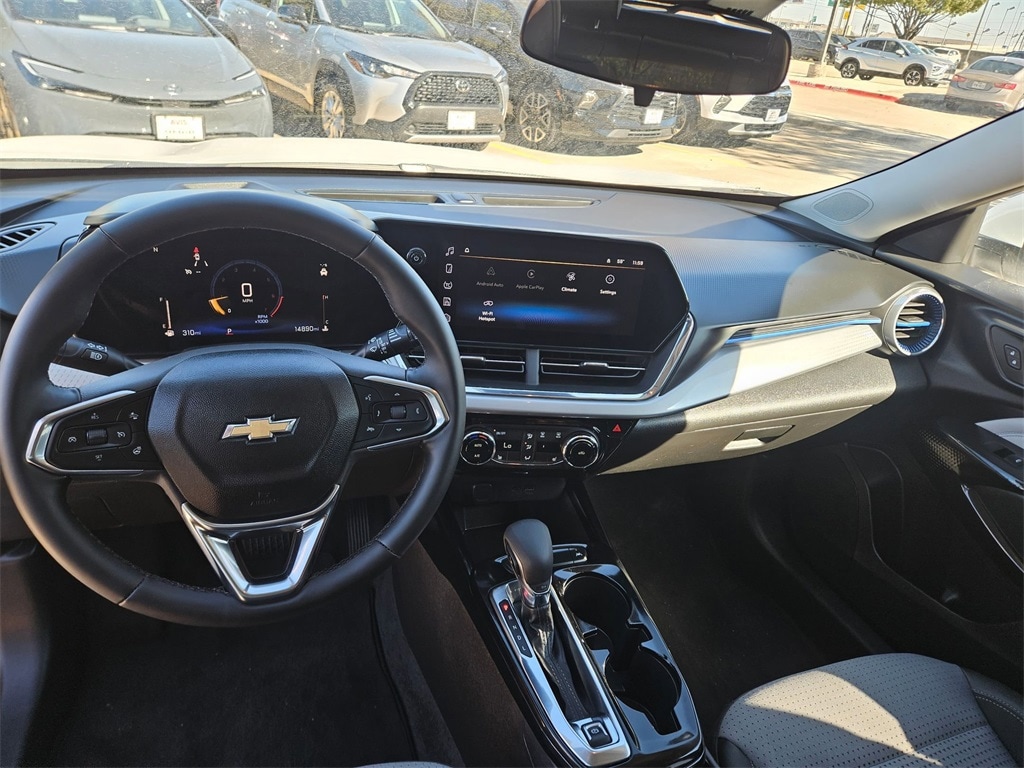 Thumbnail: 2025 Chevrolet Trax - 15