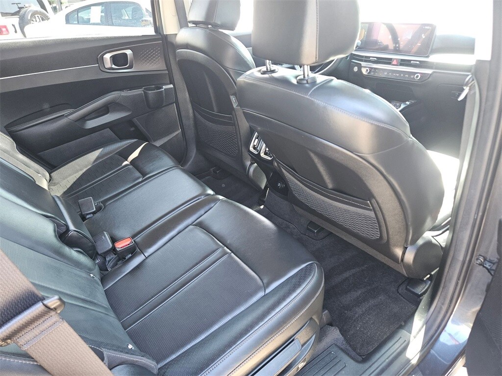 Thumbnail: 2024 Kia Sorento - 28