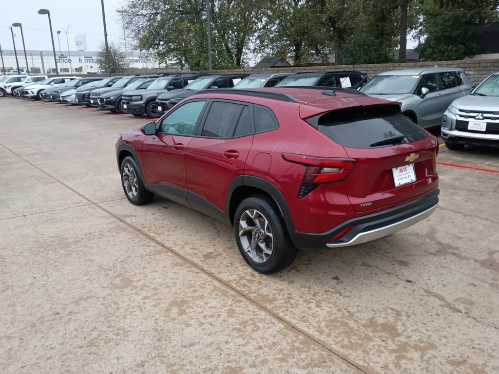 Thumbnail: 2025 Chevrolet Trax - 7