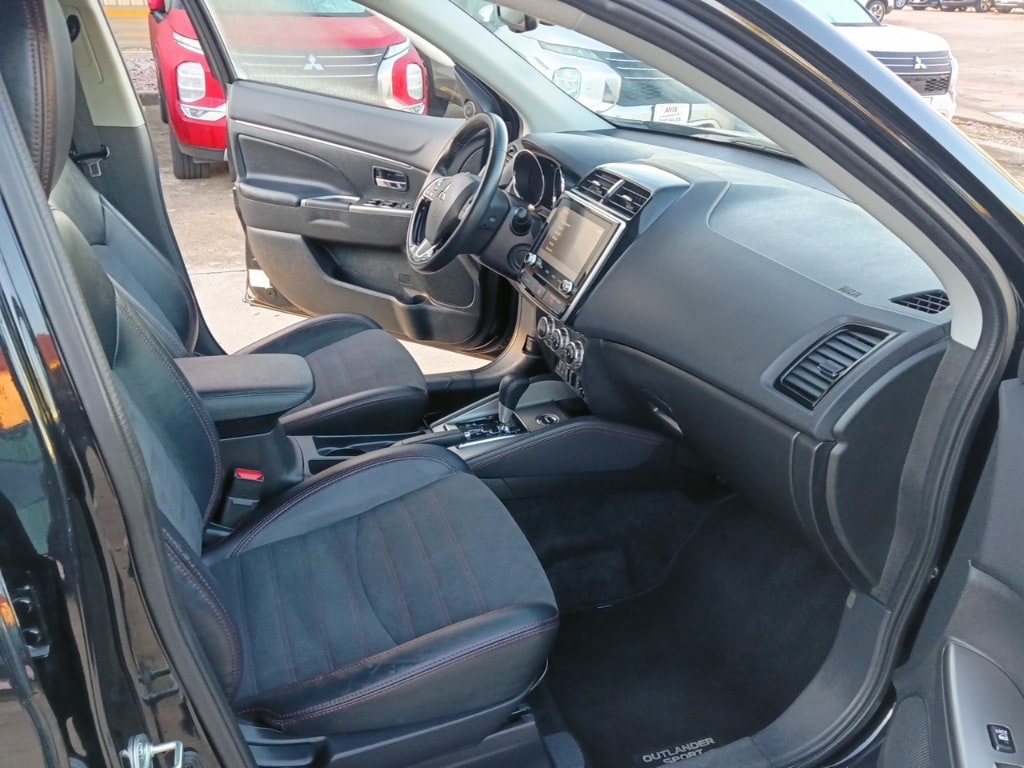 Thumbnail: 2024 Mitsubishi Outlander Sport - 12