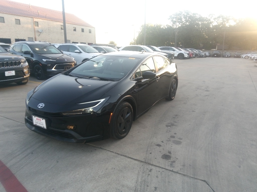 Thumbnail: 2025 Toyota Prius - 1
