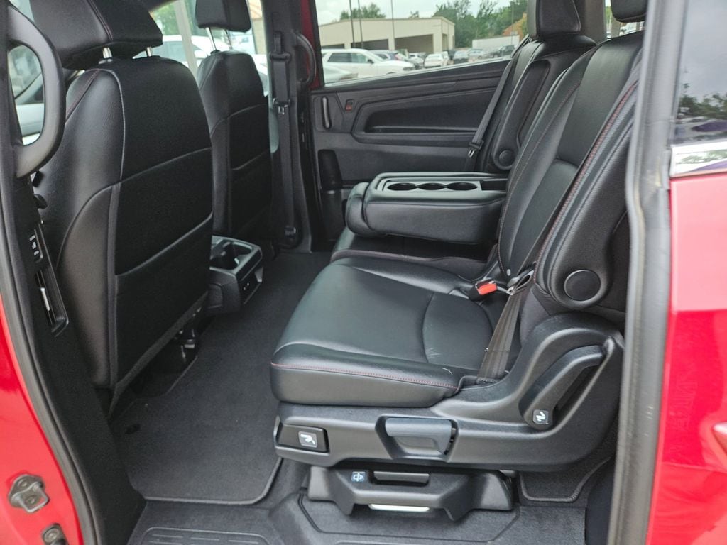 Thumbnail: 2025 Honda Odyssey - 27