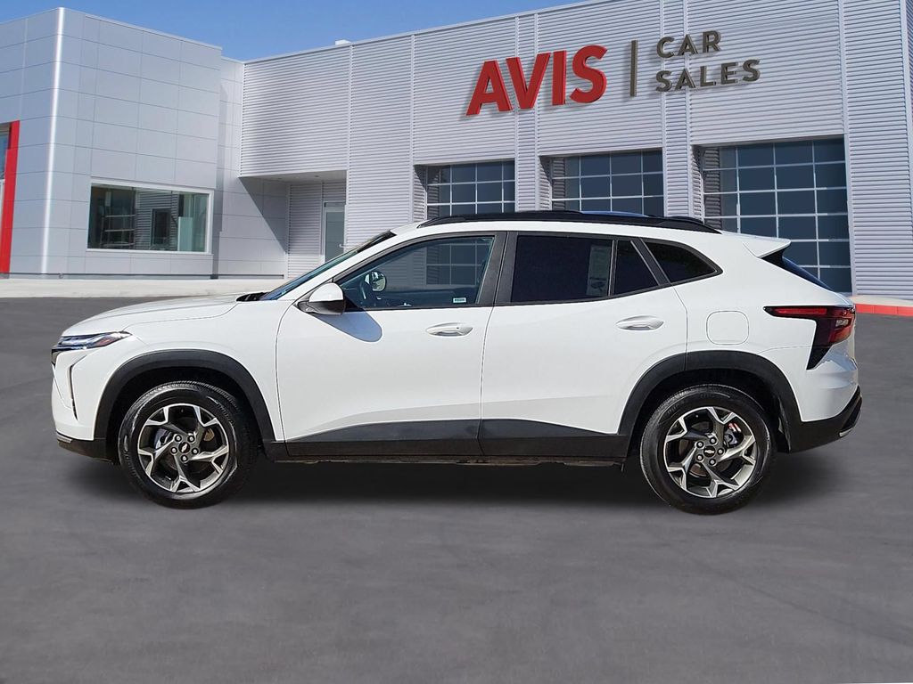 Thumbnail: 2025 Chevrolet Trax - 10