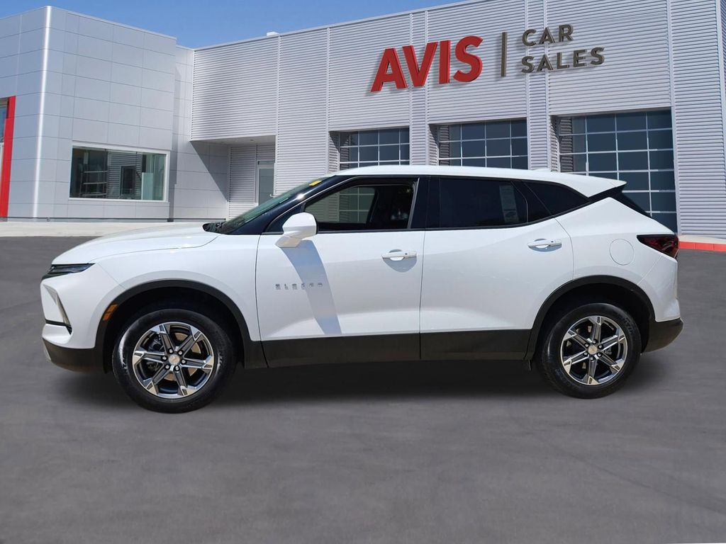 Thumbnail: 2025 Chevrolet Blazer - 2