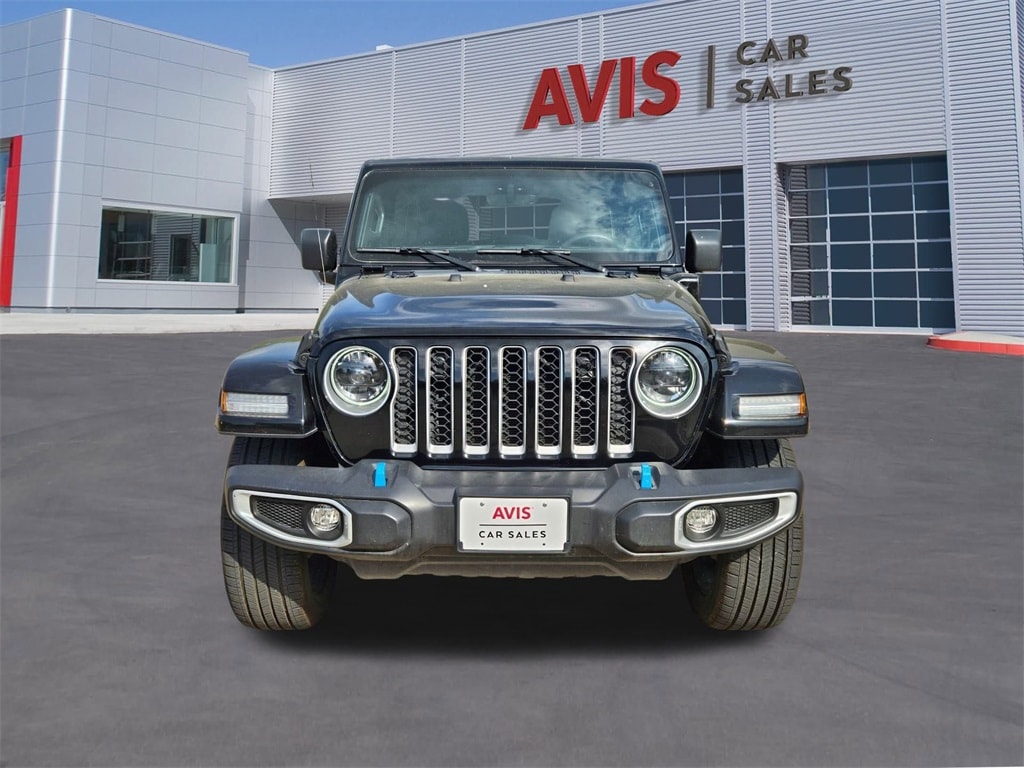 2023 Jeep Wrangler Sahara 2