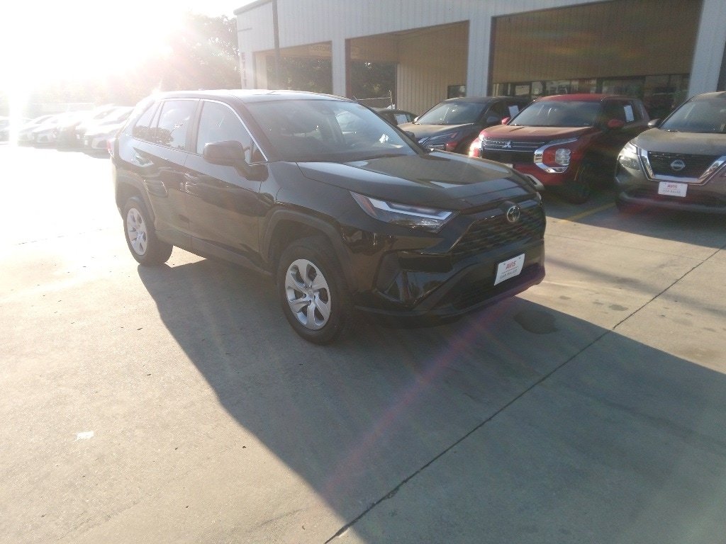 Thumbnail: 2025 Toyota RAV4 - 6