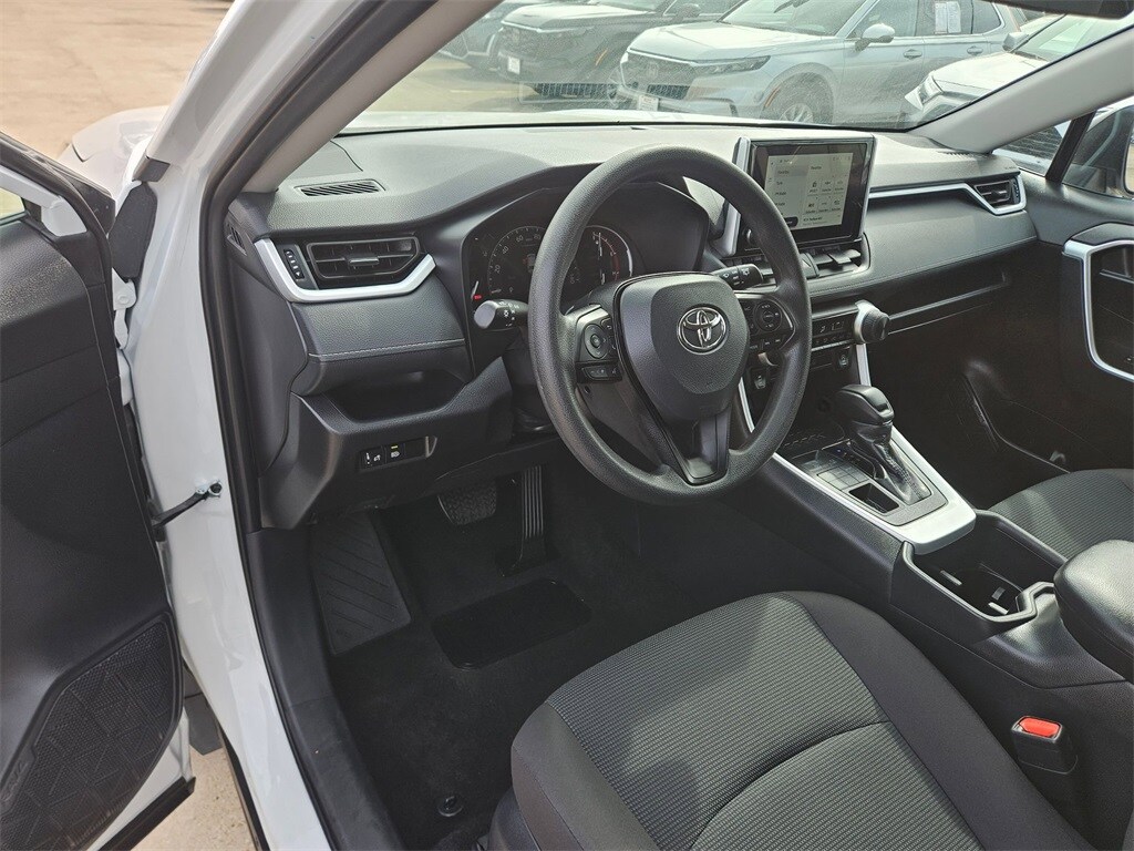 Thumbnail: 2025 Toyota RAV4 - 13