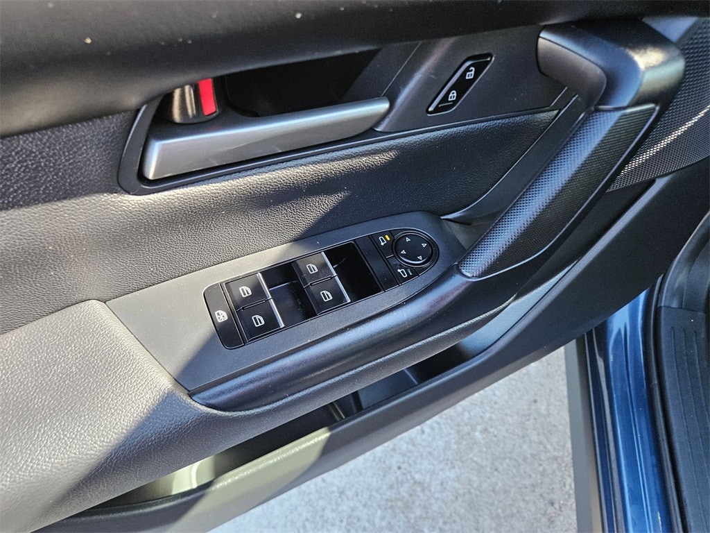 Thumbnail: 2025 Mazda CX-50 - 15