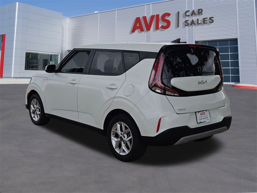 Certified 2024 Kia Soul LX Hatchback