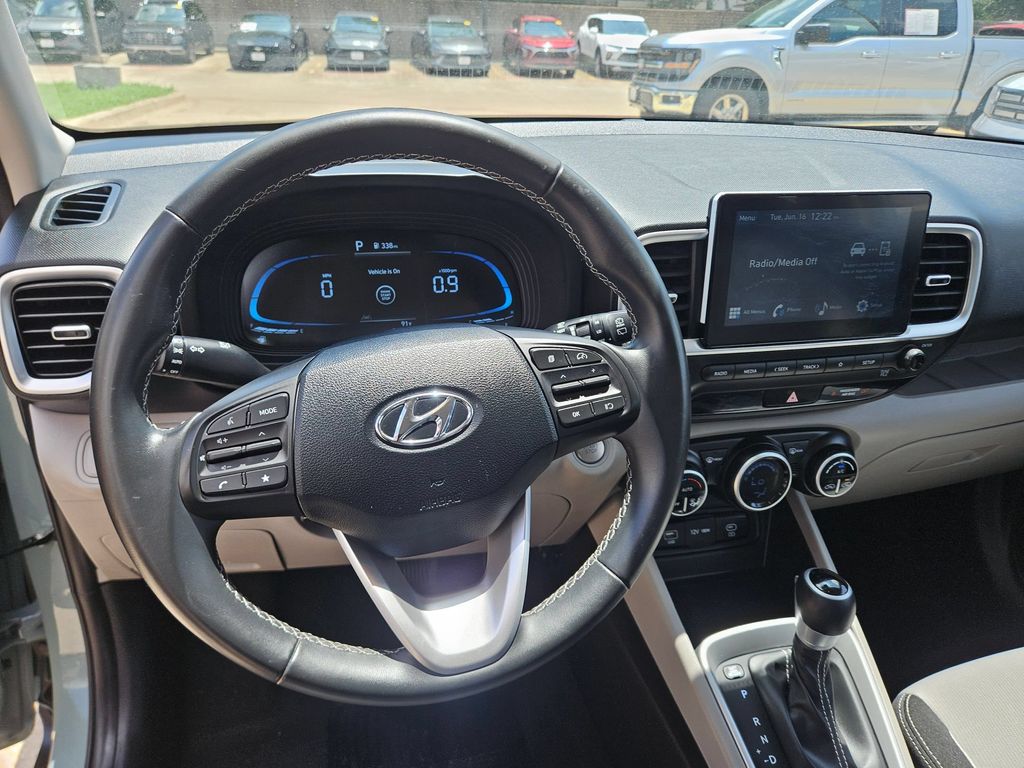 Thumbnail: 2025 Hyundai Venue - 16
