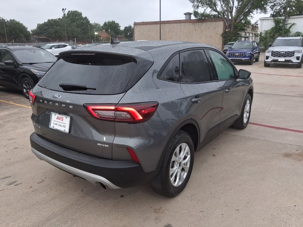 Thumbnail: 2025 Ford Escape - 7