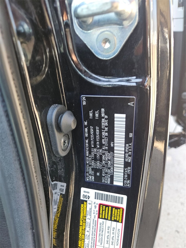 Thumbnail: 2025 Toyota Sienna - 30